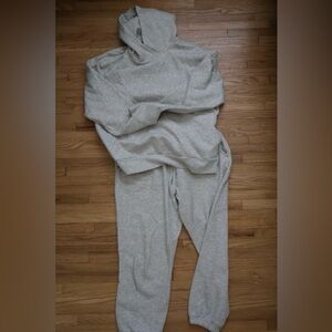 Fabletics Heather Gray Lounge Wear